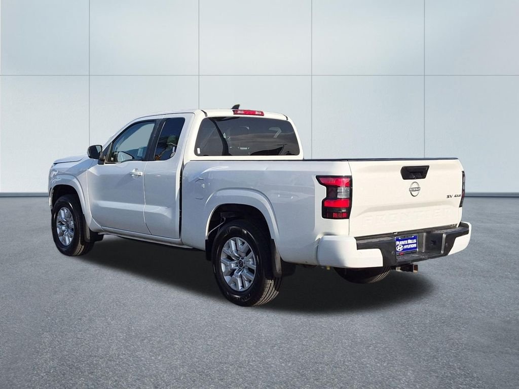 Used 2023 White Nissan SV image 4
