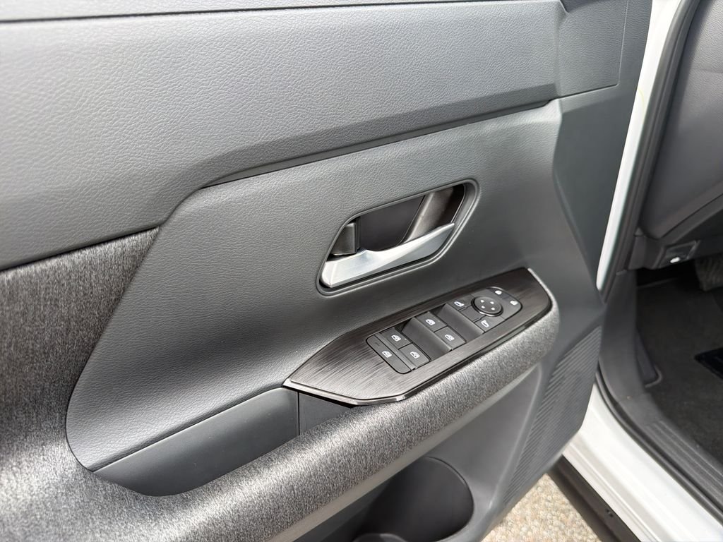 New 2026 Nissan Kicks SV 4D Sport Utility