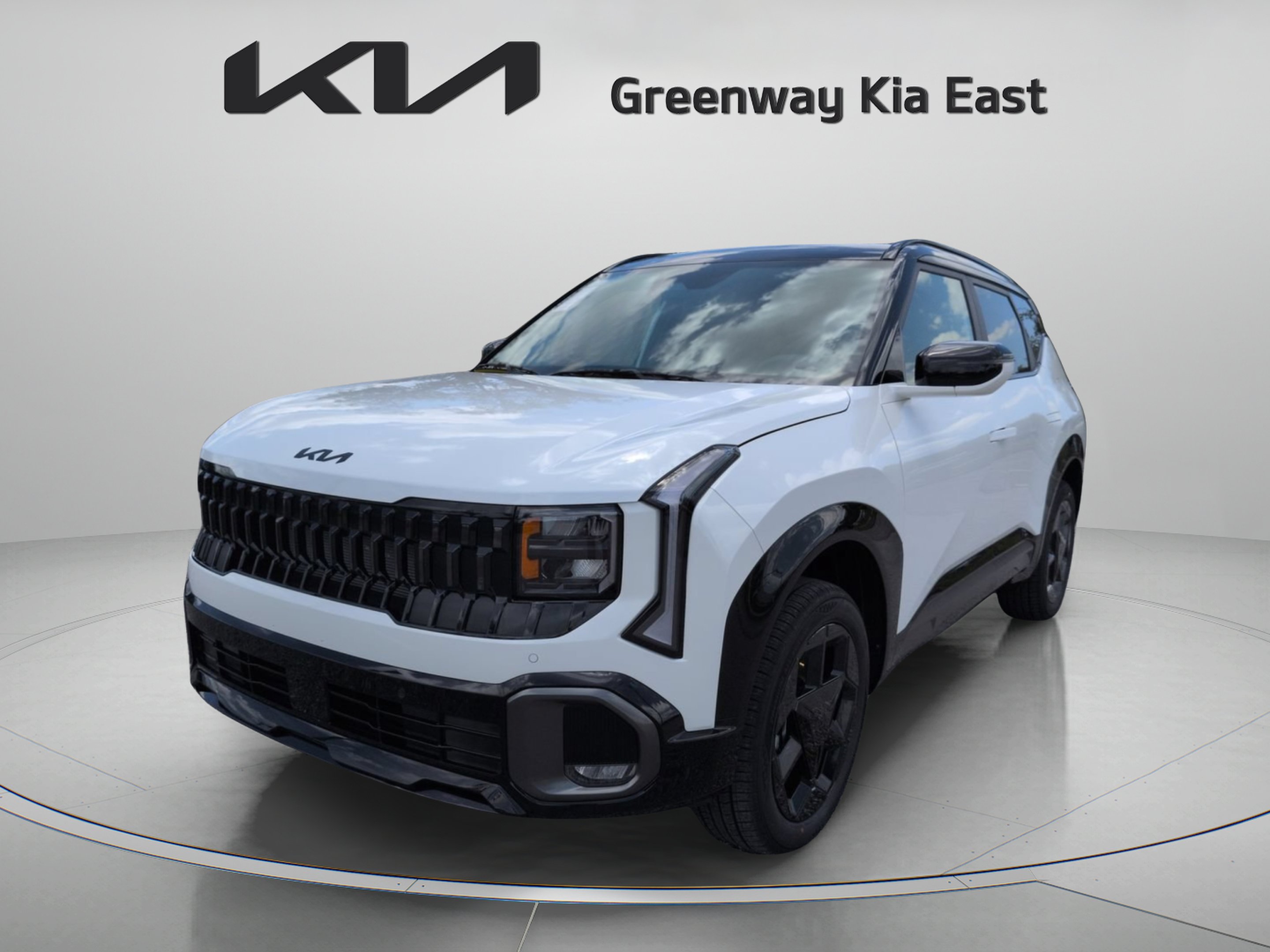 New 2027 Snow White Pearl / Black Roof Kia X-Line S image 10