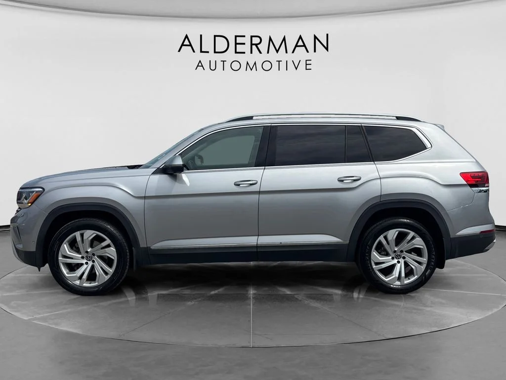 Used 2021 Silver Volkswagen SEL Premium image 2