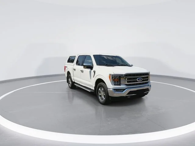 Used 2023 White Ford Lariat image 2