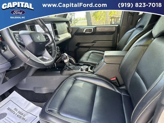 Used 2025 Beige Ford Badlands image 19