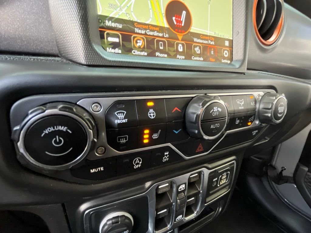 Used 2022 Gray Clearcoat Jeep Mojave image 42