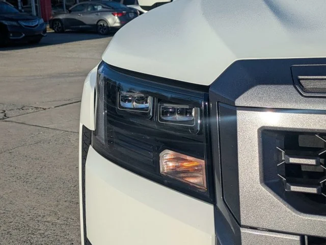 New 2027 Glacier White Nissan Crew Cab SV image 10