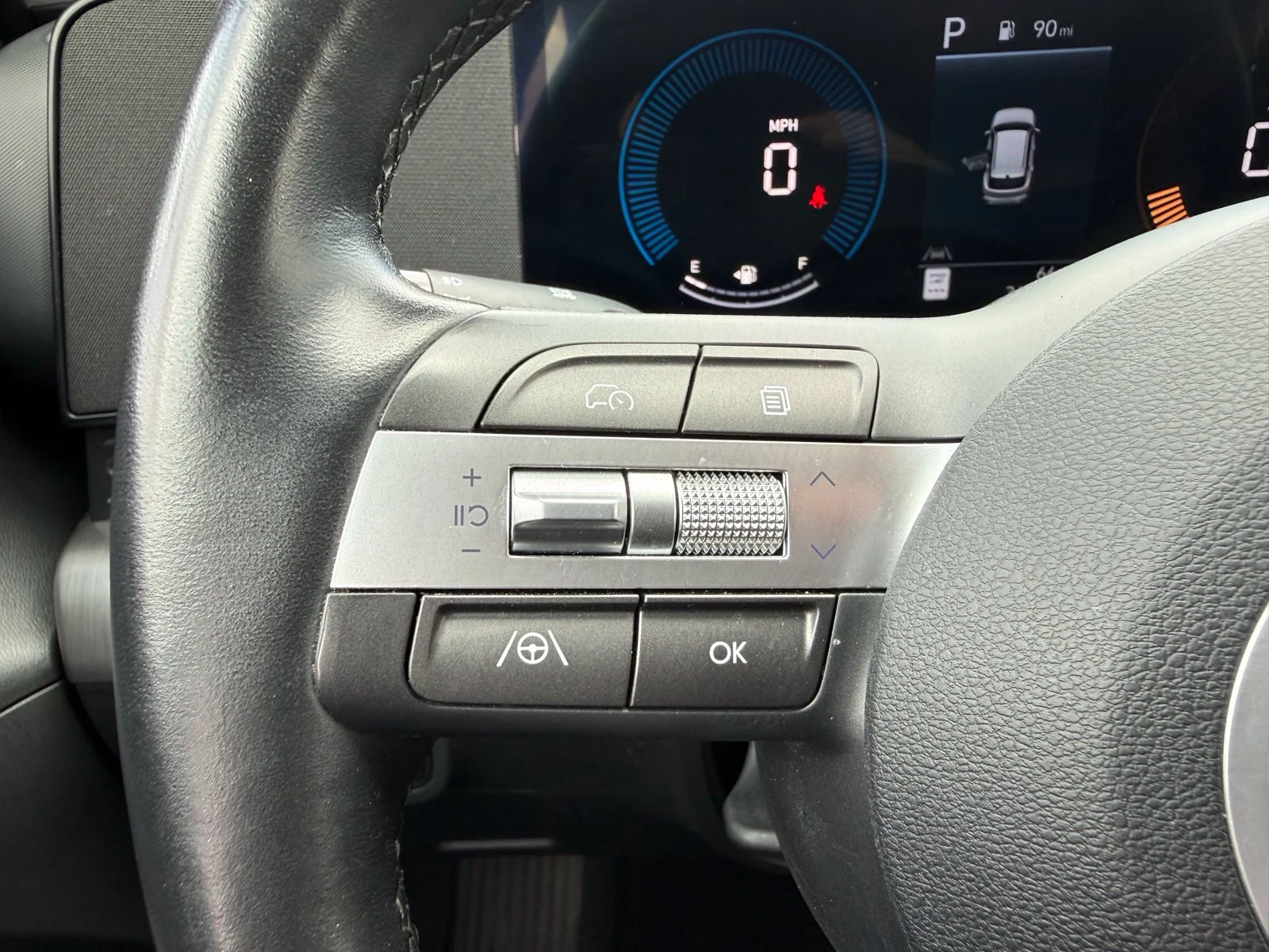 2025 Hyundai Kona SEL - Photo 18
