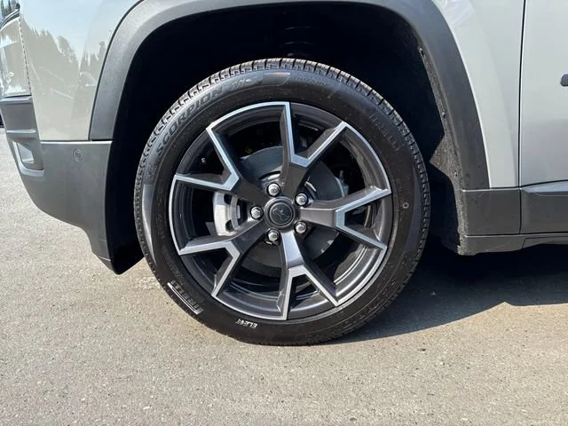 New 2026 Sting-Gray Clearcoat Jeep Overland image 28