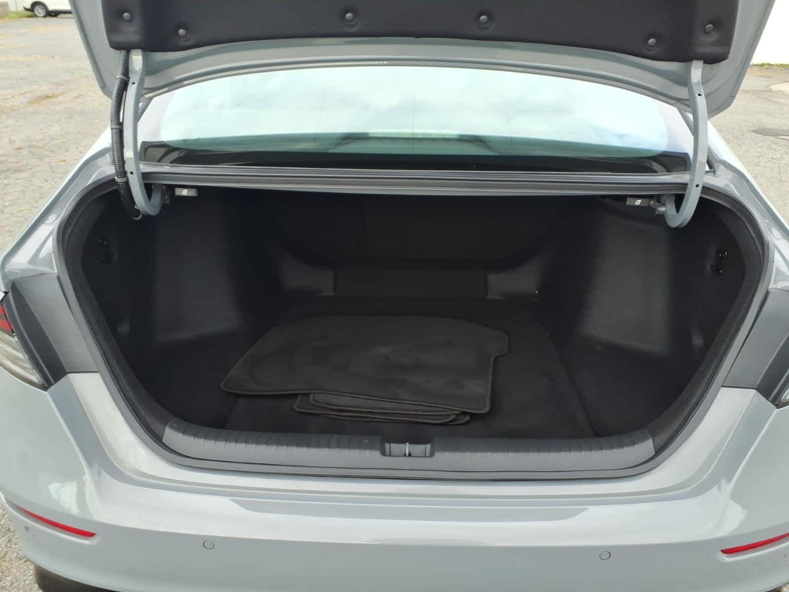 2024 Honda Accord Hybrid EX-L - Photo 10