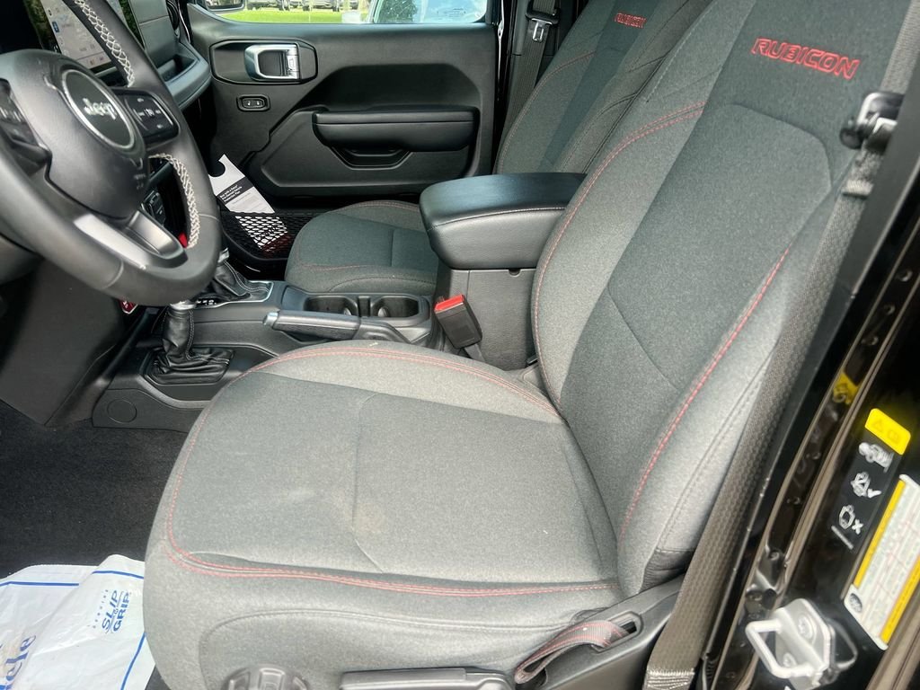 Used 2025 Black Jeep Rubicon image 12
