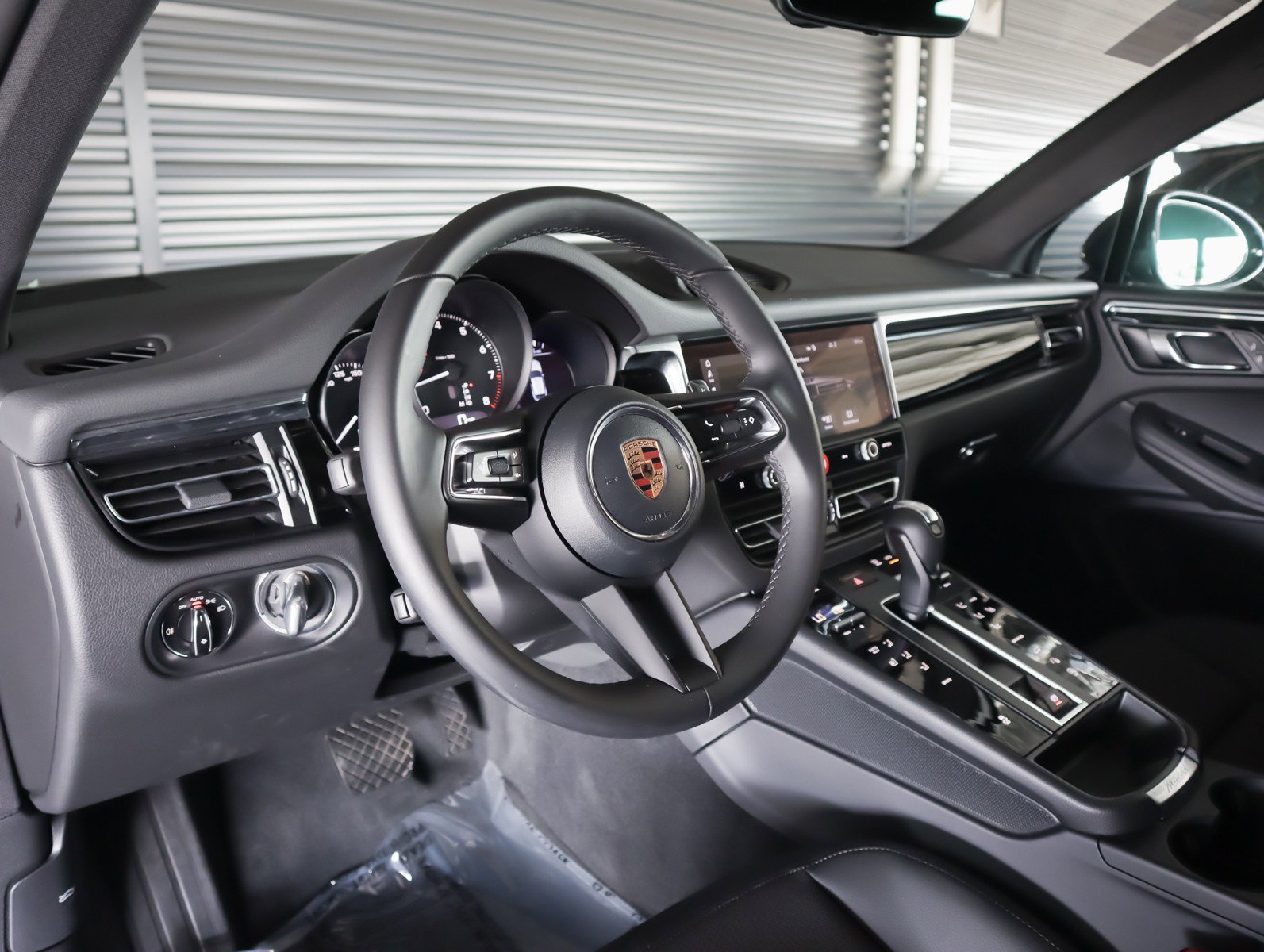 Used 2026 Volcano Grey Metallic Porsche  image 4