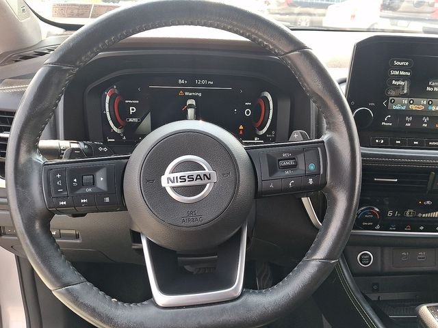 Used 2021 Silver Nissan Platinum image 17