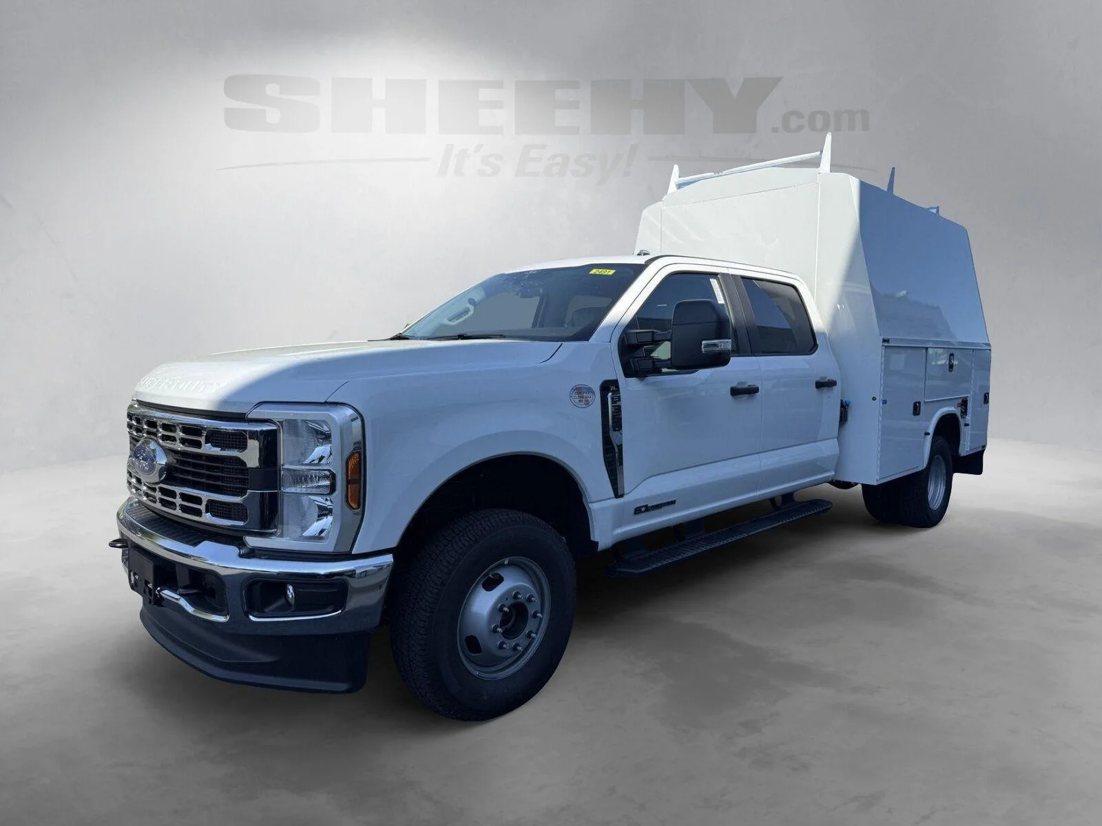 New 2026 Oxford White Ford XL image 4