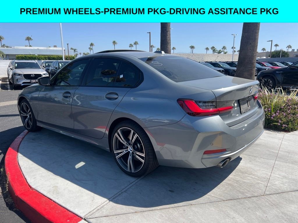 Used 2023 Gray BMW 330i image 3