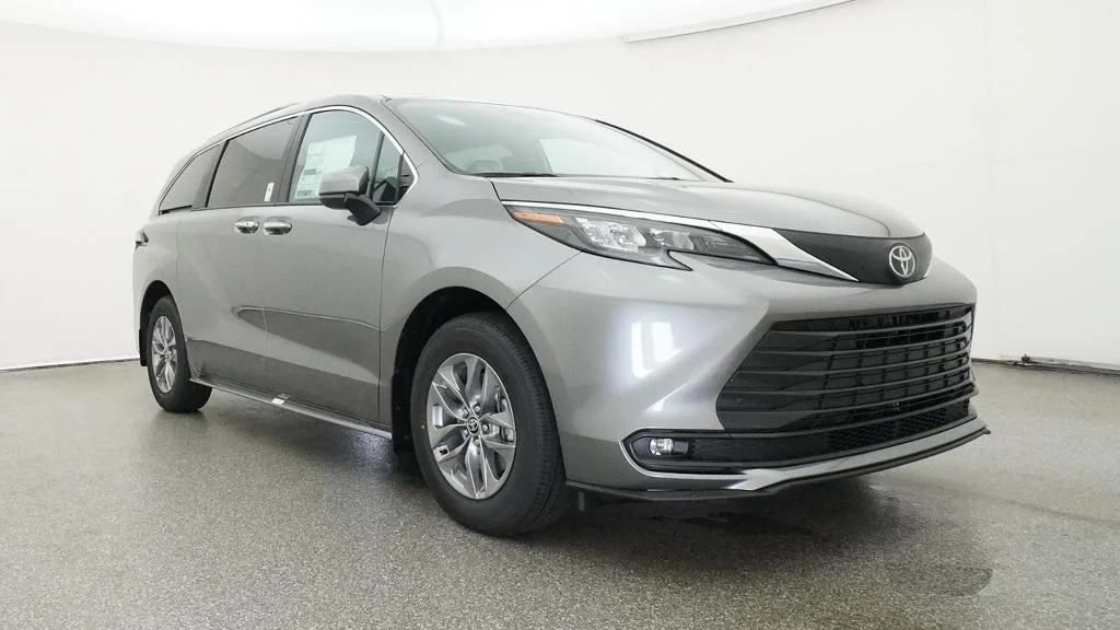 New 2026 Heavy Metal Toyota XLE image 9