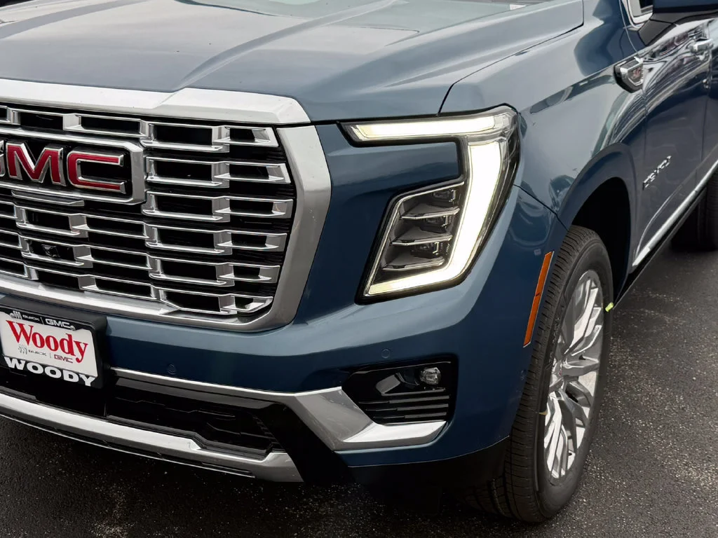 2026 GMC Yukon Denali - Photo 23