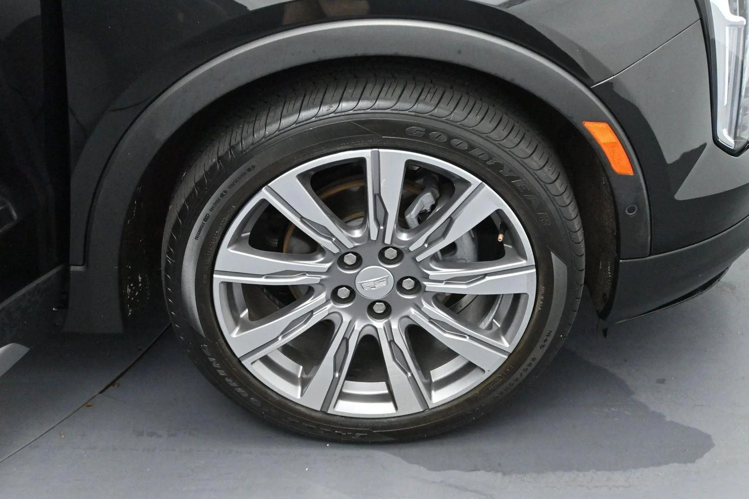 Used 2022 Stellar Black Metallic Cadillac Premium Luxury image 36