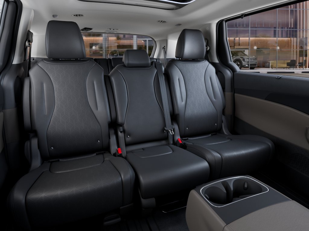 New 2026 Snow White Pearl Kia SX image 16
