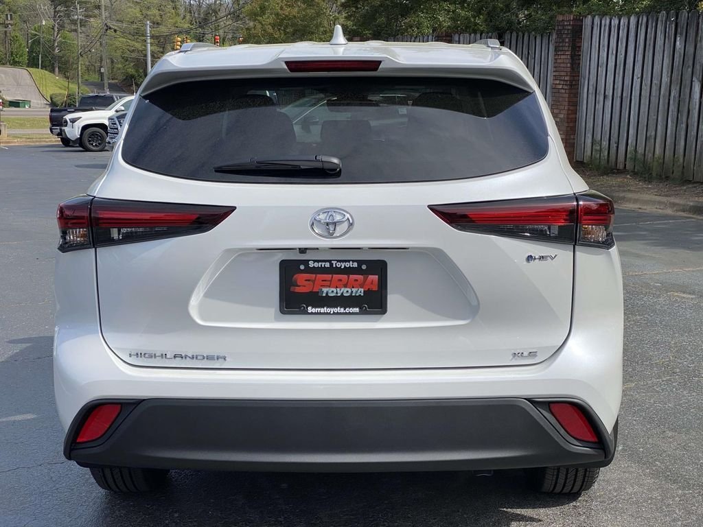 Used 2026 Beige Toyota XLE image 23