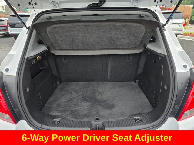 Used 2020 White Chevrolet LT image 18