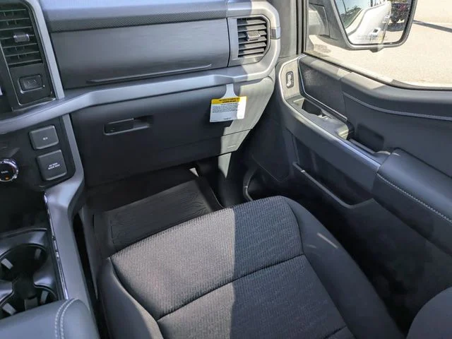 New 2026 White Ford XLT image 17