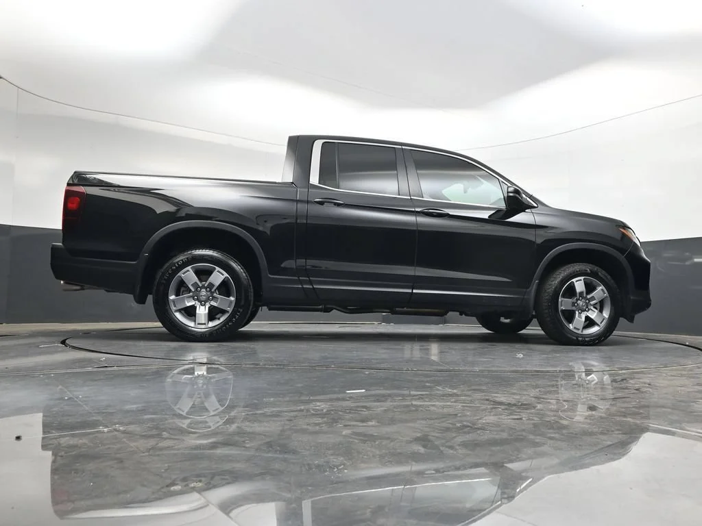 Certified Used 2024 Crystal Black Pearl Honda RTL image 86