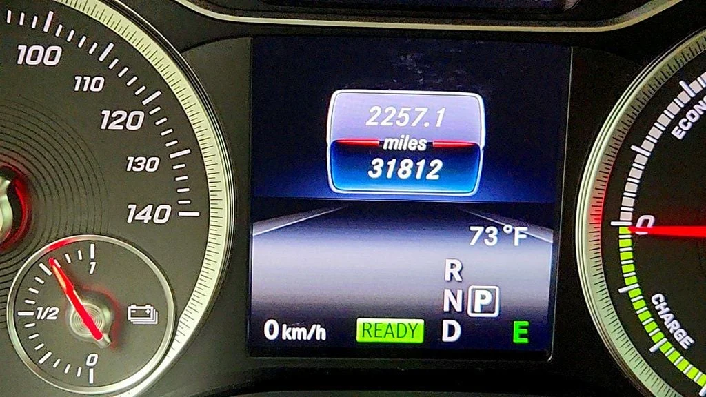 Used 2017 Cirrus White Mercedes-Benz B-Class B 250e Hatchback w/ Heated Seats & Blind Spot Assist image 14