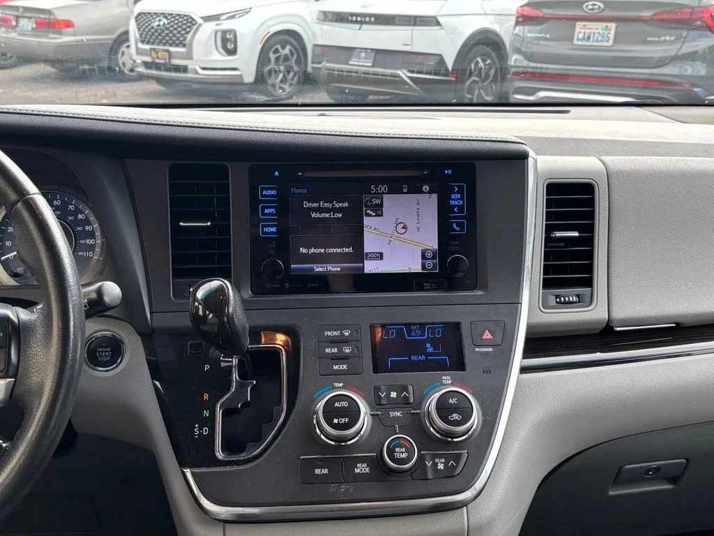 Used 2017 Predawn Gray Mica Toyota XLE image 29