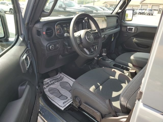 New 2026 Anvil Clearcoat Jeep Rubicon image 12