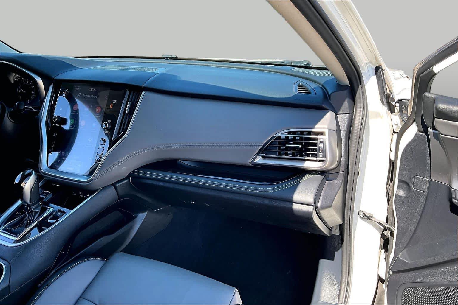 Used 2022 Crystal White Pearl Subaru Onyx Edition XT image 7