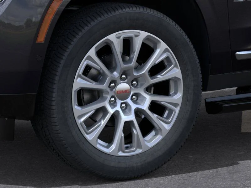 2026 GMC Yukon Denali - Photo 9