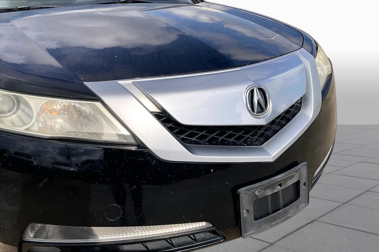 Used 2010 Crystal Black Pearl Acura  image 26