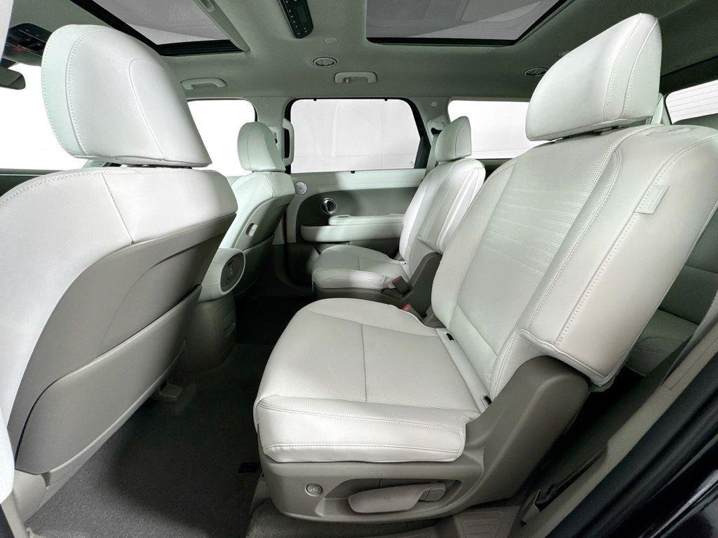 2026 Hyundai Palisade Limited - Photo 14