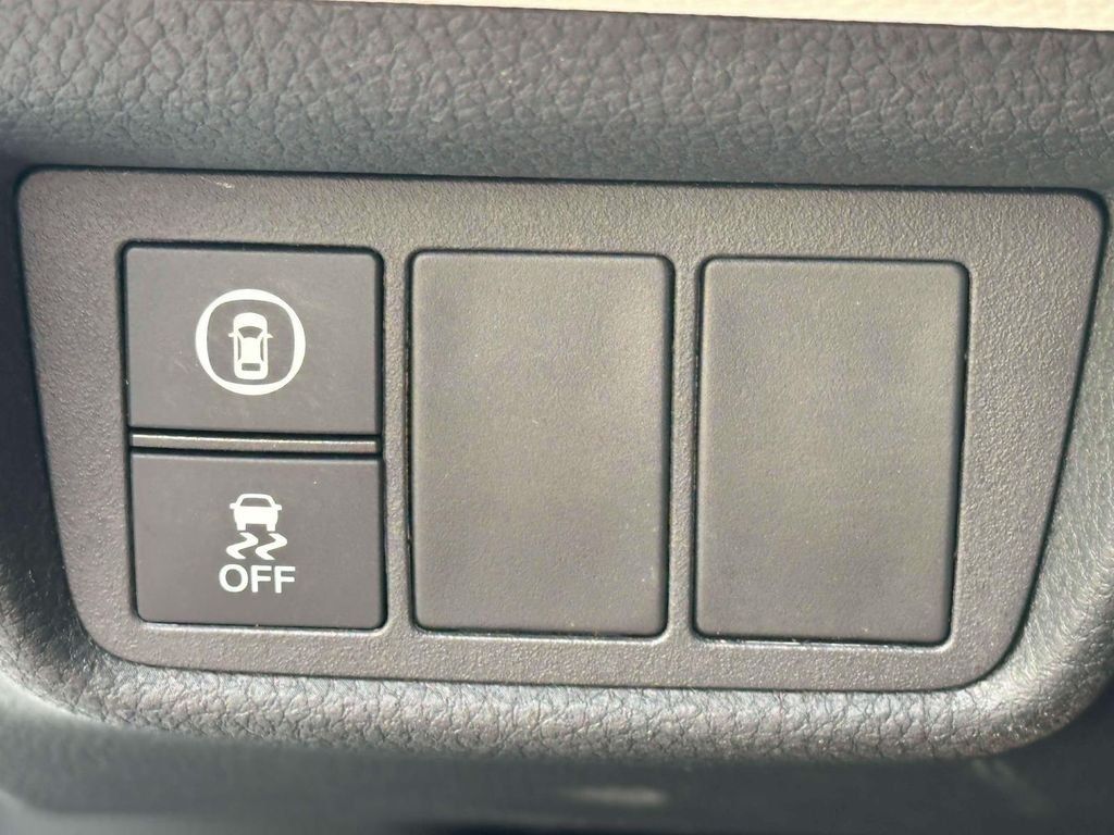 Used 2020 White Honda EX-L image 21
