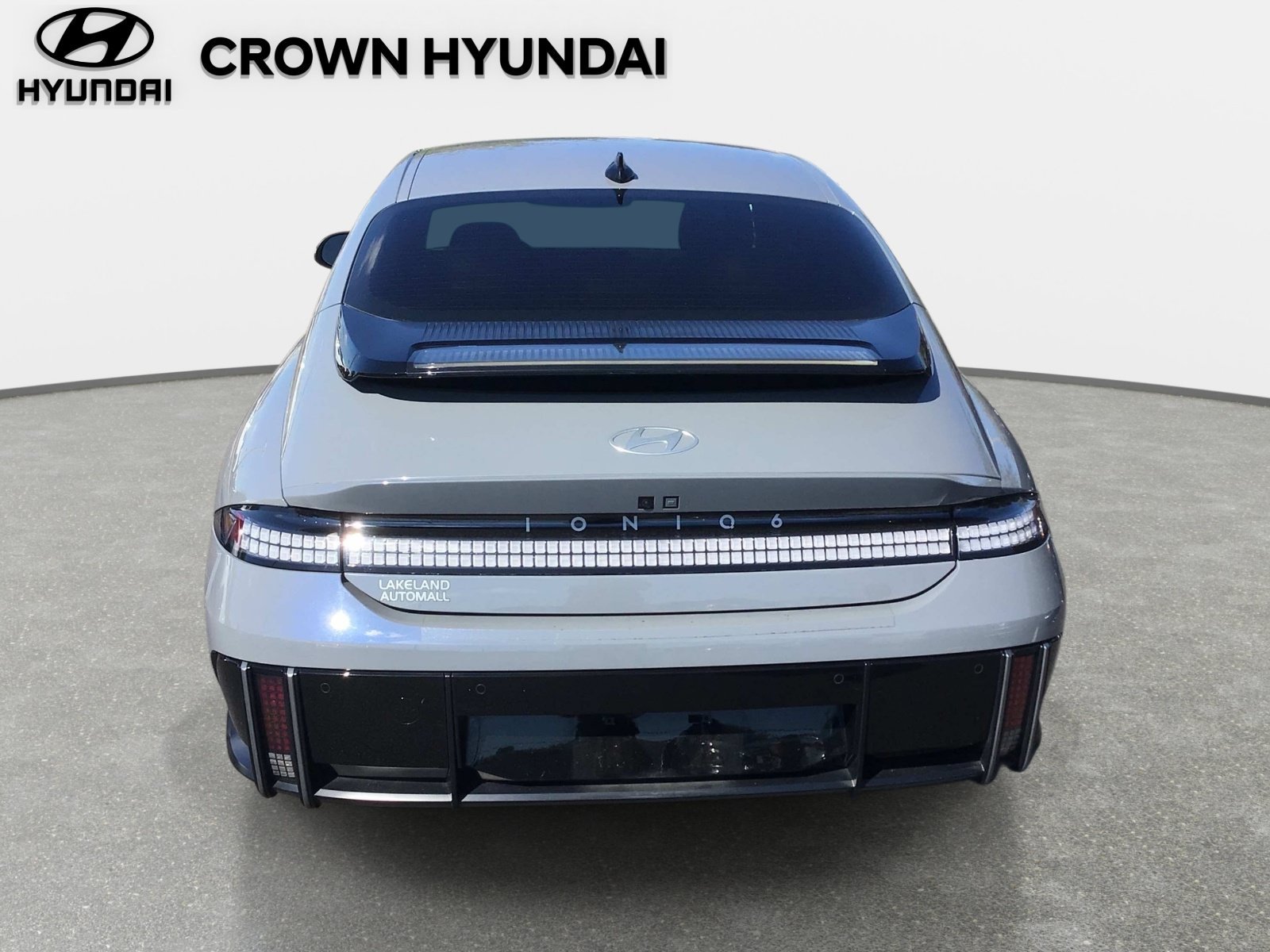 Used 2023 Transmission Blue Hyundai SEL image 5