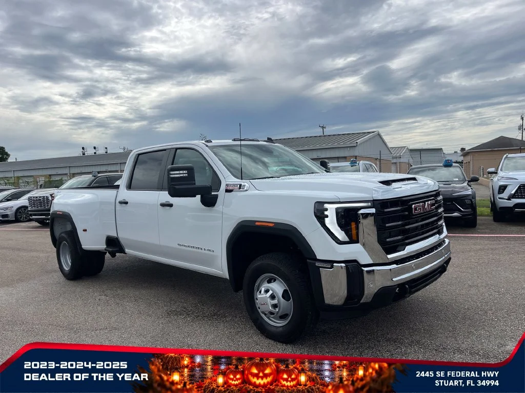 New 2026 Summit White GMC Pro DRW image 2