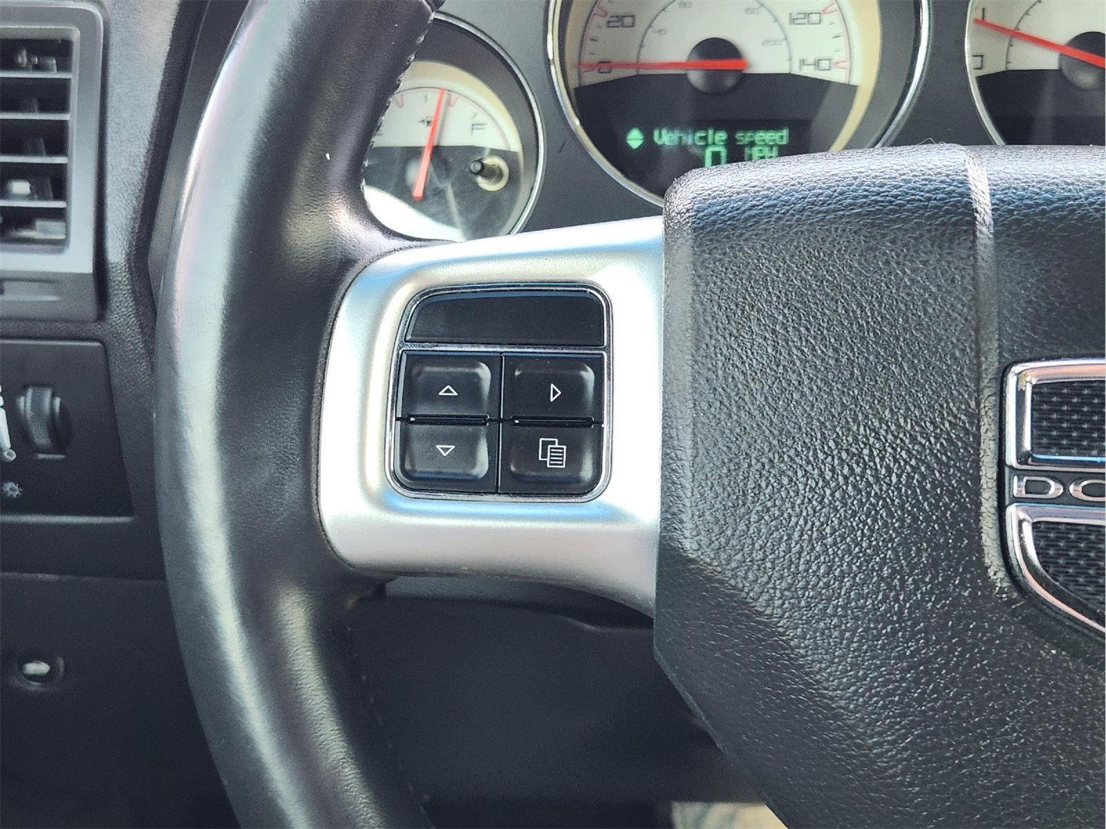 Used 2014 Black Clearcoat Dodge SXT image 28