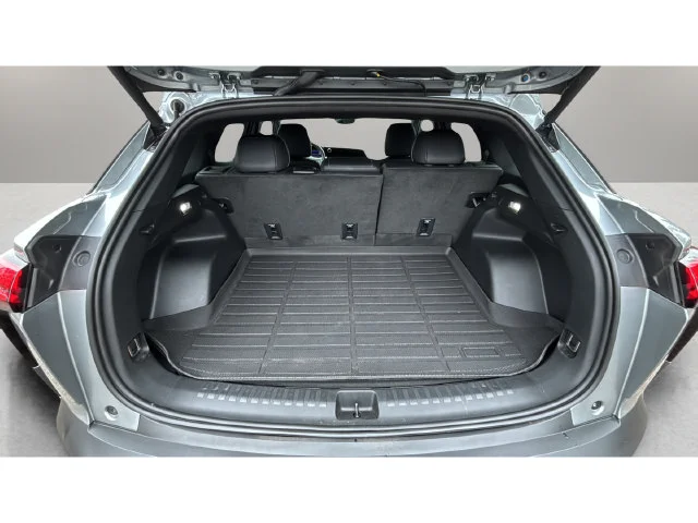 Used 2024 Gray Chevrolet LT image 30