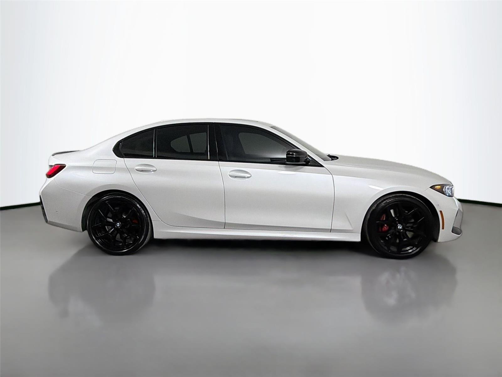 Used 2026 Mineral White Metallic BMW 330i NA image 4