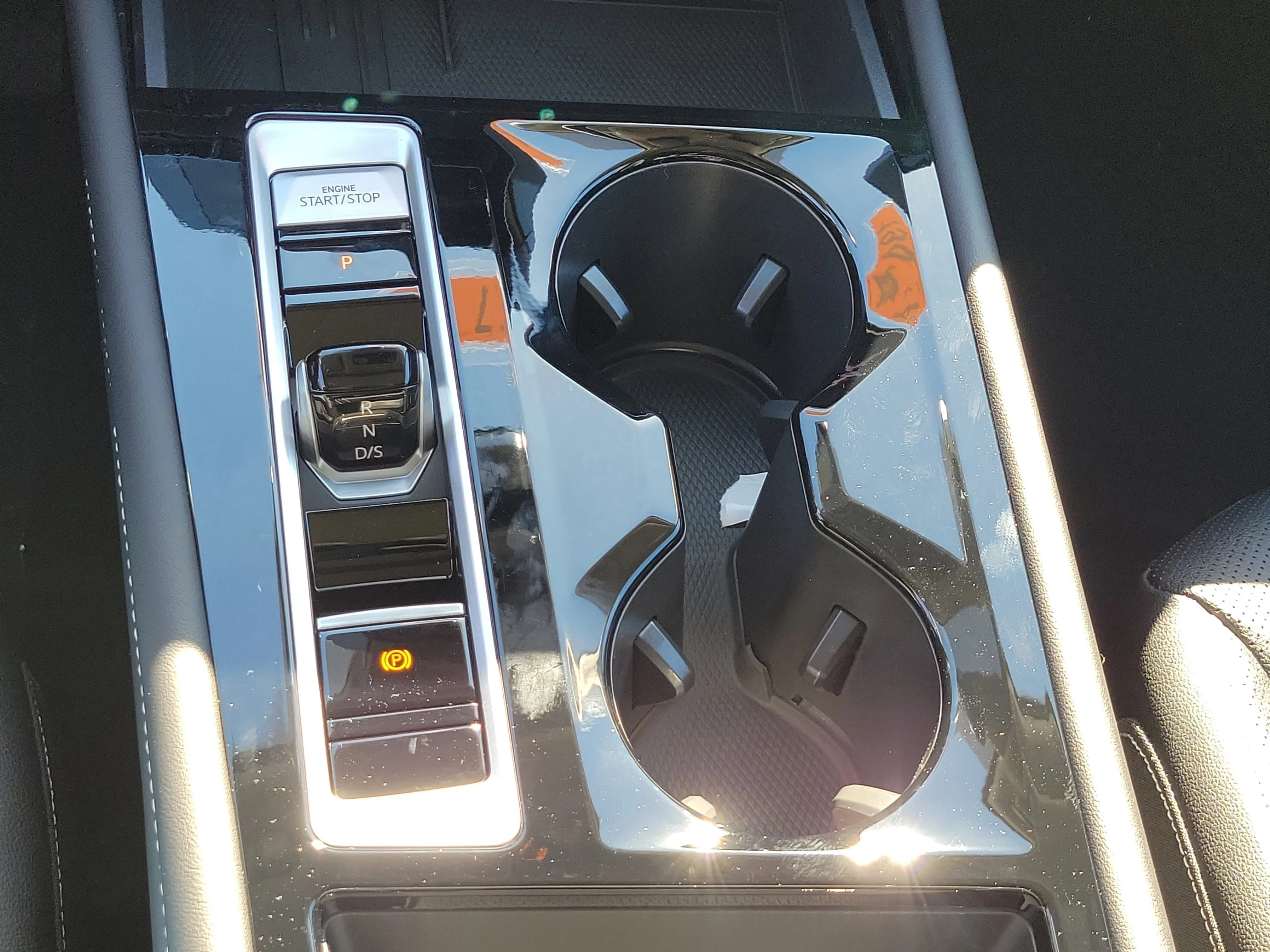 New 2026 Black Volkswagen SE w/Technology image 30