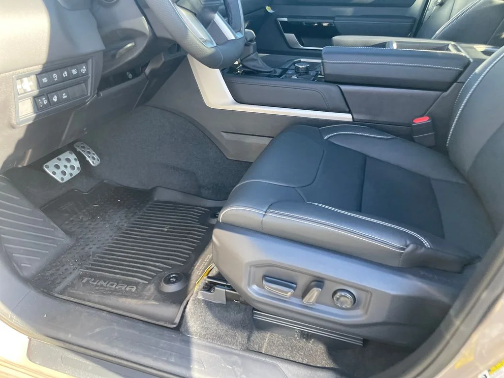 2026 Toyota Tundra Limited - Photo 15