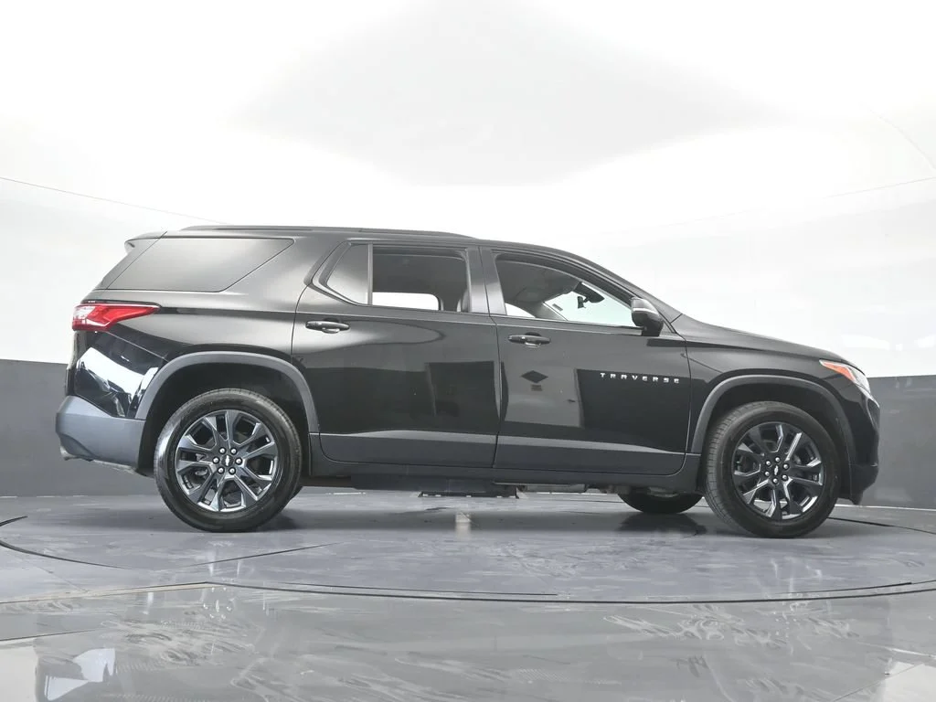 Used 2021 Mosaic Black Metallic Chevrolet RS image 73