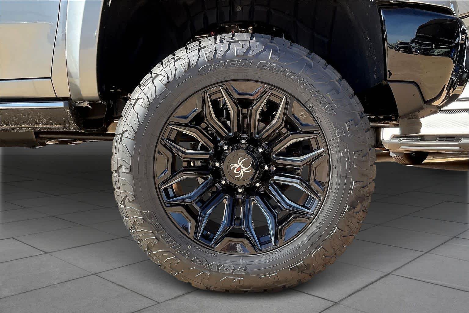 2025 Chevrolet Silverado 2500 HD LTZ - Photo 12