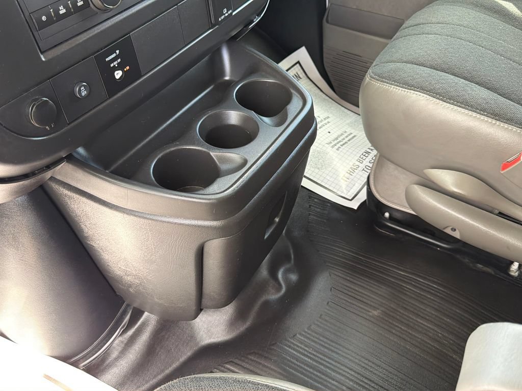 Certified Used 2025 Summit White Chevrolet WT image 23