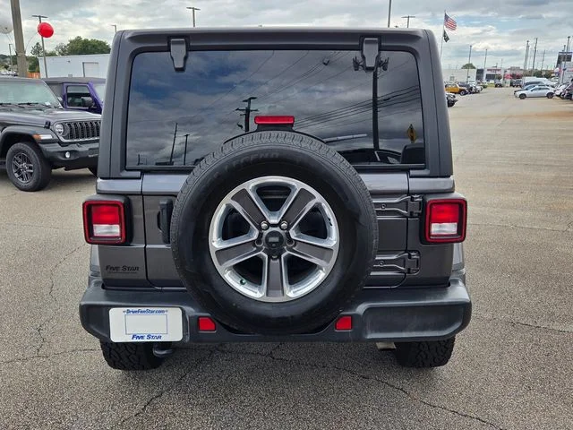 Used 2021 Gray Jeep Unlimited Sahara image 11