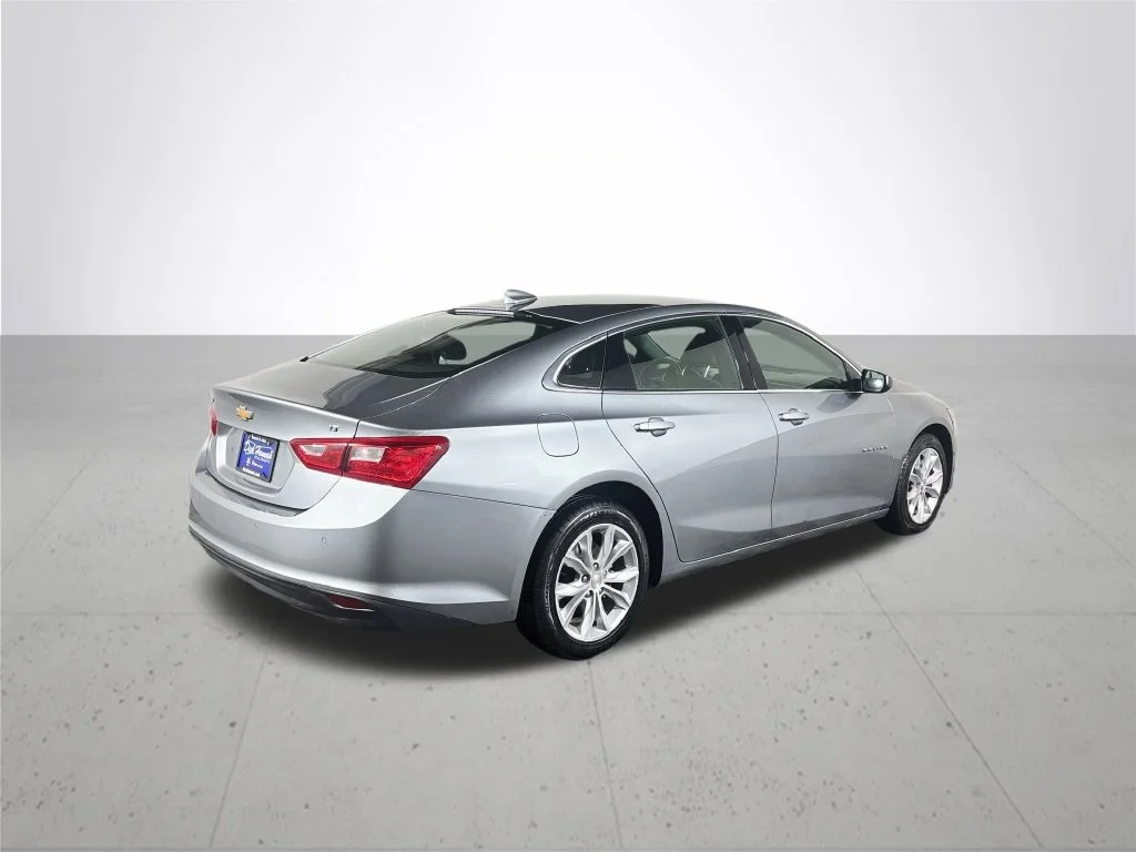 Used 2024 Gray Chevrolet LT image 6