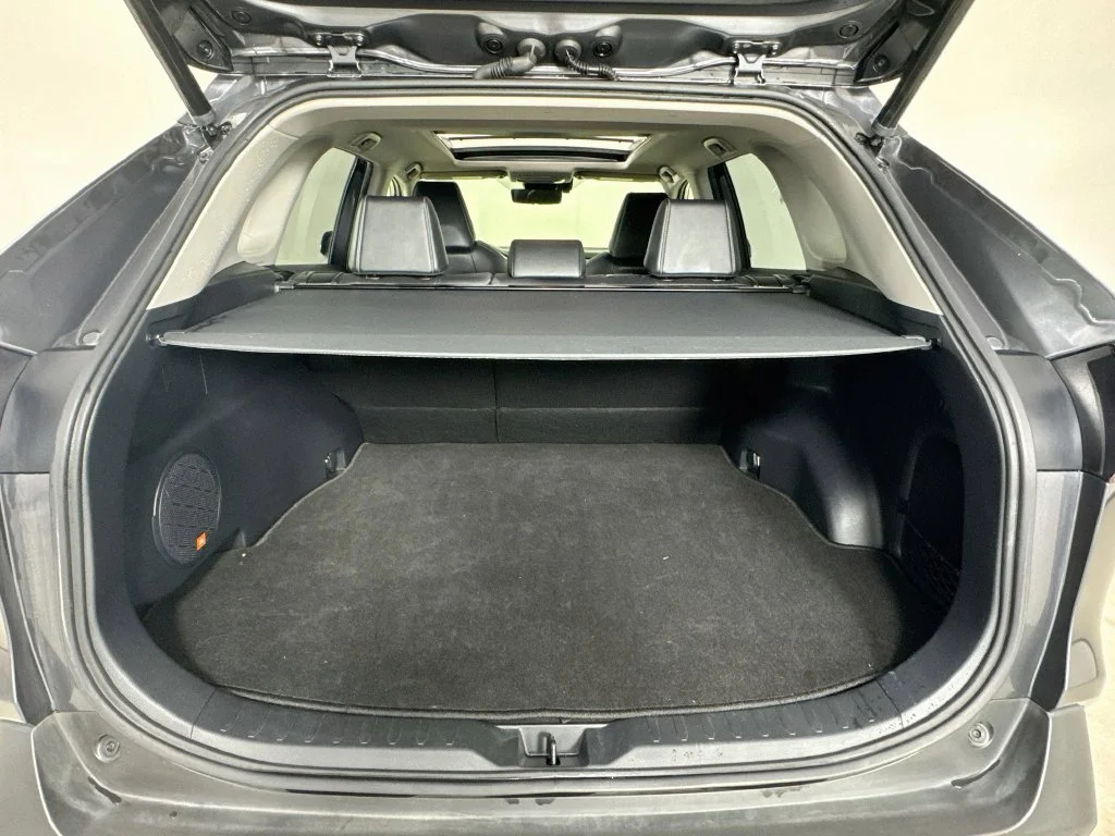 Used 2020 Magnetic Gray Metallic Toyota Limited image 33