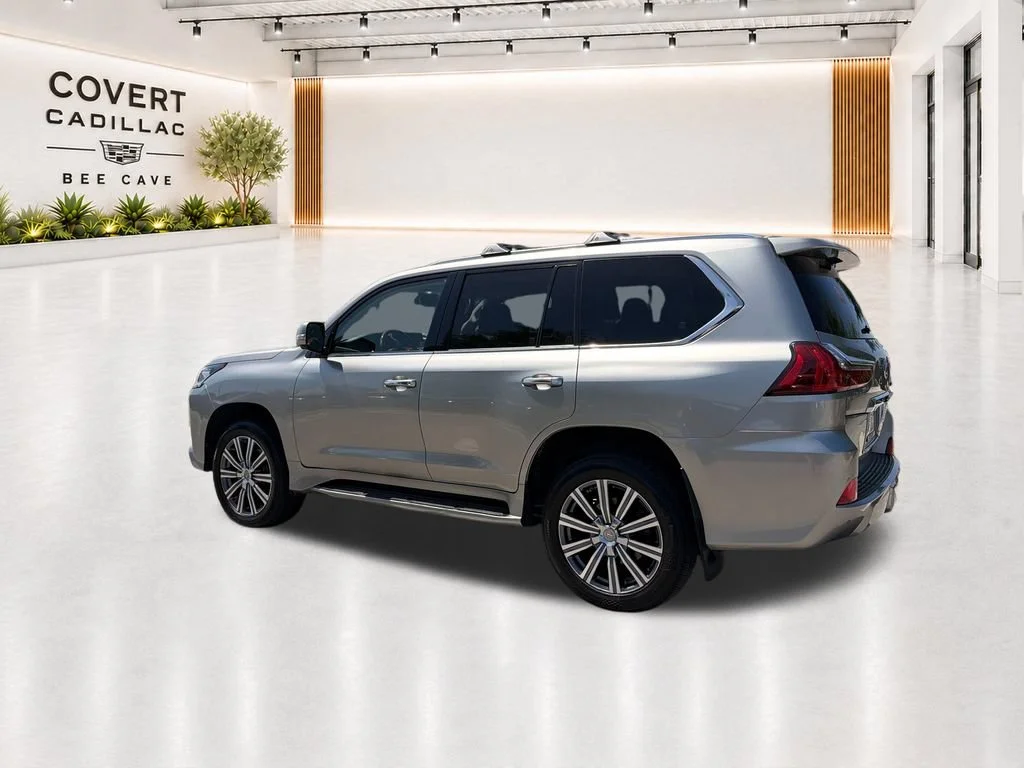 Used 2017  Lexus LX 570 image 10