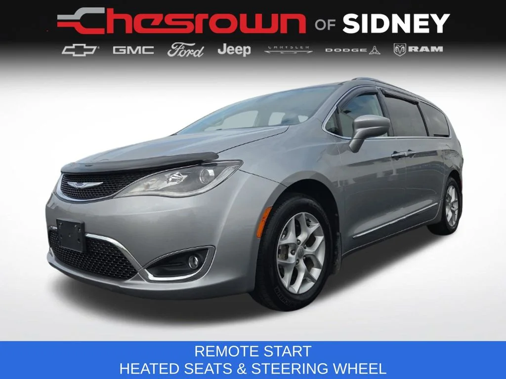 Used 2019 Silver Chrysler Touring L image 9