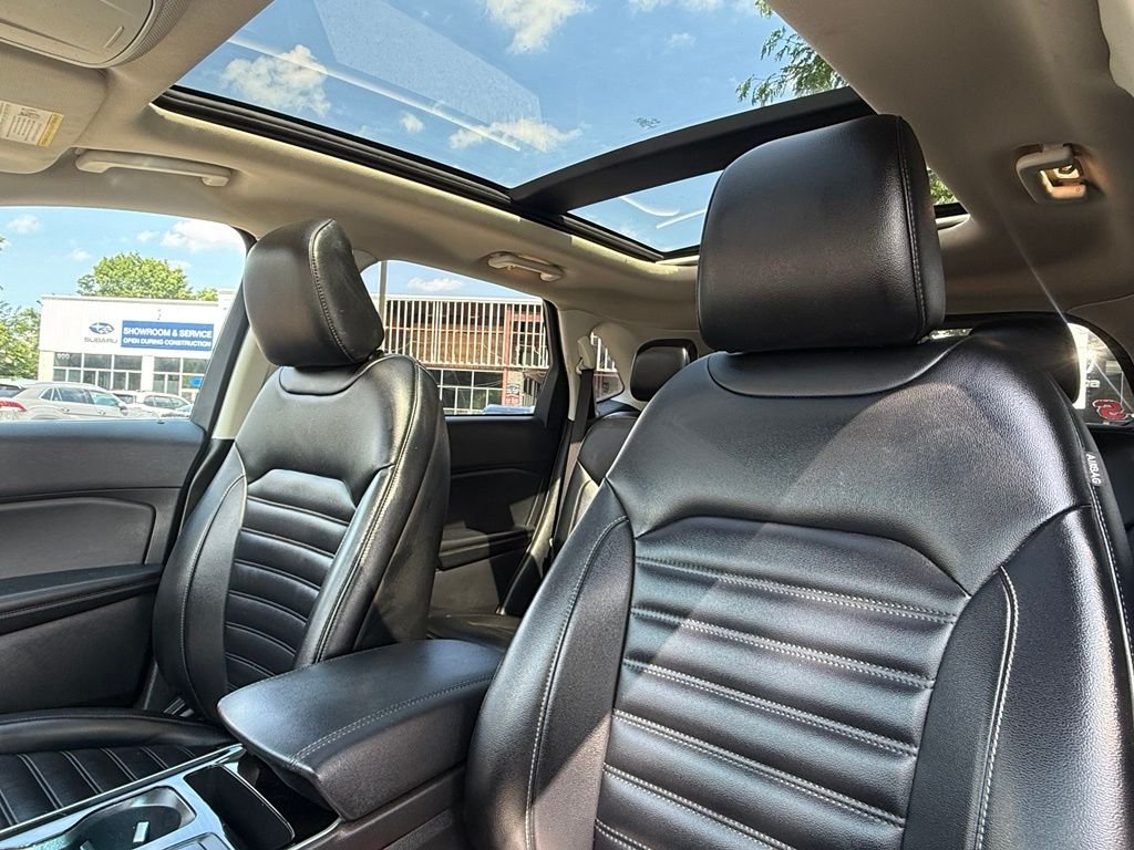 Used 2020 Green Ford SEL image 23