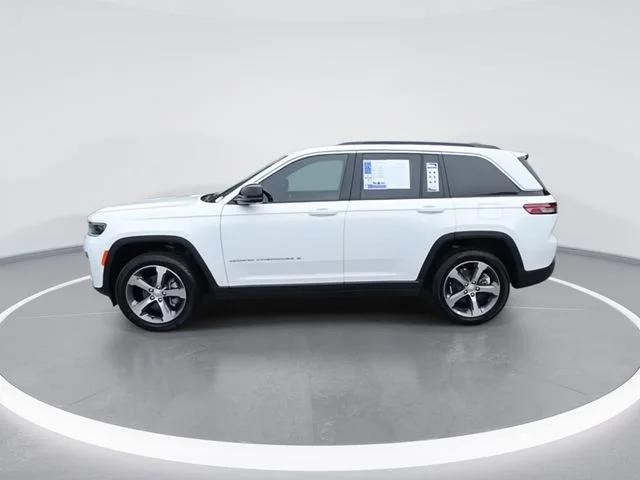 Used 2026 White Jeep Limited image 5