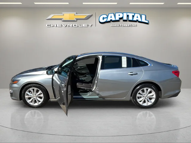 Used 2025 Gray Chevrolet LT image 3